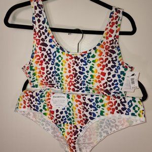 Torrid strong bra and panty set NWT size 1